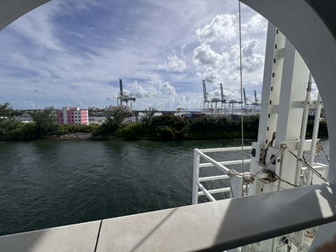 Window-washing equipment and ship structure visible from the balcony of cabin 7106